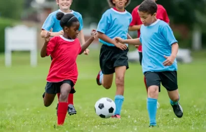 Os melhores desportos para crianças: diversão e desenvolvimento