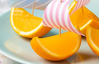 Receita de barquinhos de gelatina em casca de laranja
