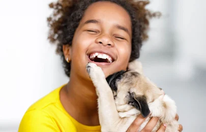 Raças de cães para crianças: conheça as mais indicadas